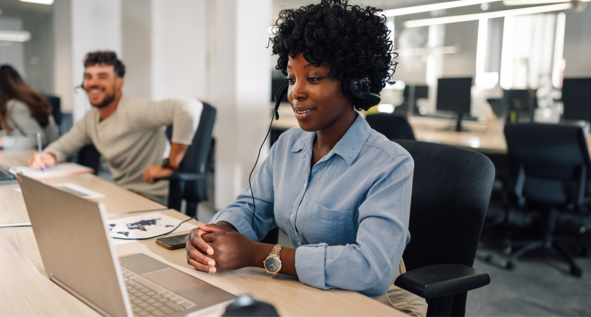 Email Customer Service: Examples, Benefits & Best Practices