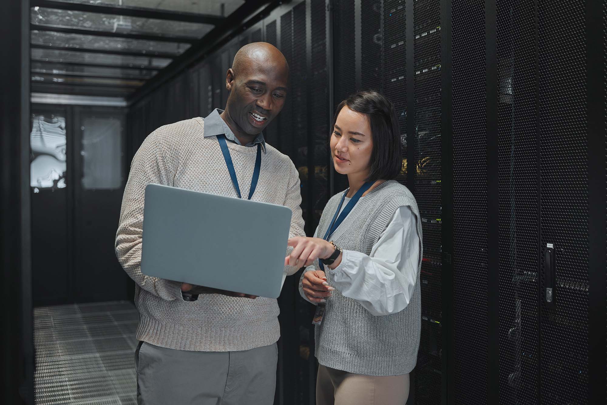 Common Risks and Benefits of Outsourcing Your Cybersecurity Operations